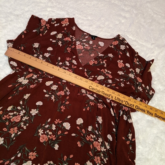 Torrid floral blouse - Picture 2 of 13